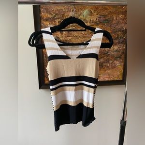 Vintage tank with beautiful detailing, US S/M Petite